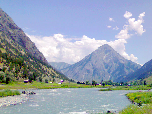 Offbeat places in Kashmir - Gurez Valley