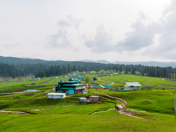 Offbeat places in Kashmir - Yusmarg Meadow